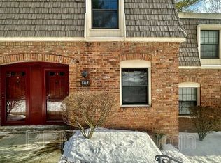 804 Carriage Cir, Pittsburgh, PA 15205