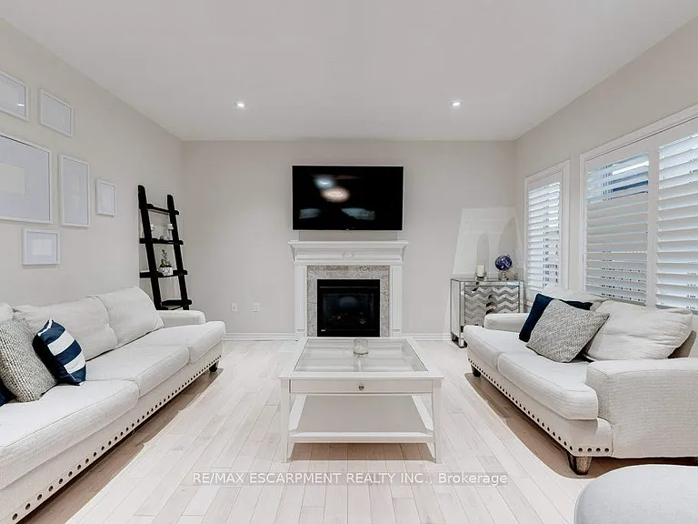 85 Showcase Dr #MAIN — Photo 28