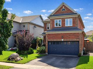 5 Iberville Rd, Whitby, ON L1M 1H5