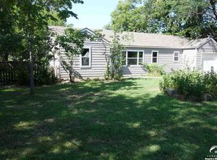 1636 Oxford Rd, Lawrence, KS 66044