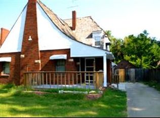1728 E McKnight Dr, Wichita, KS 67211
