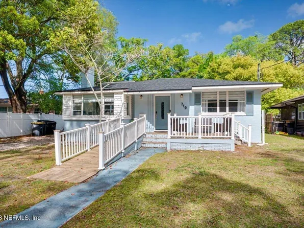 719 S SOUTH SHORES Road, Jacksonville, FL 32207
