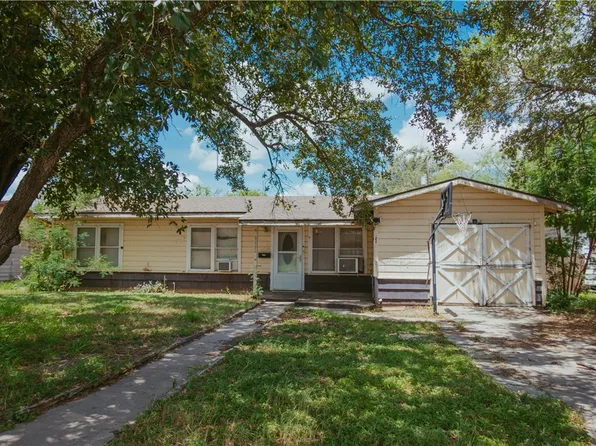 621 S Wanda Dr, Kingsville, TX 78363