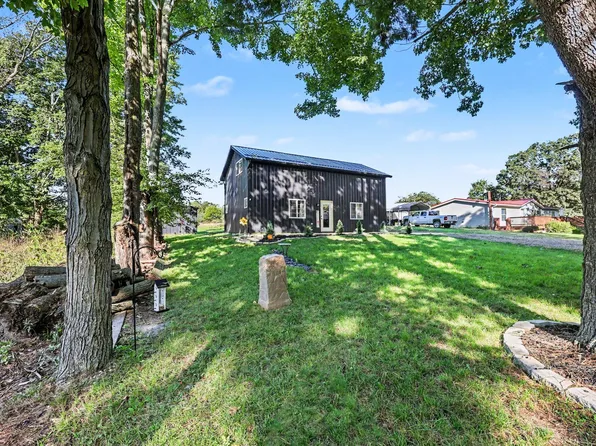 8080 Topinabee Dr, Montgomery, MI 49255