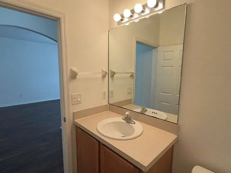 4317 Paradise Cove Ct — Photo 11