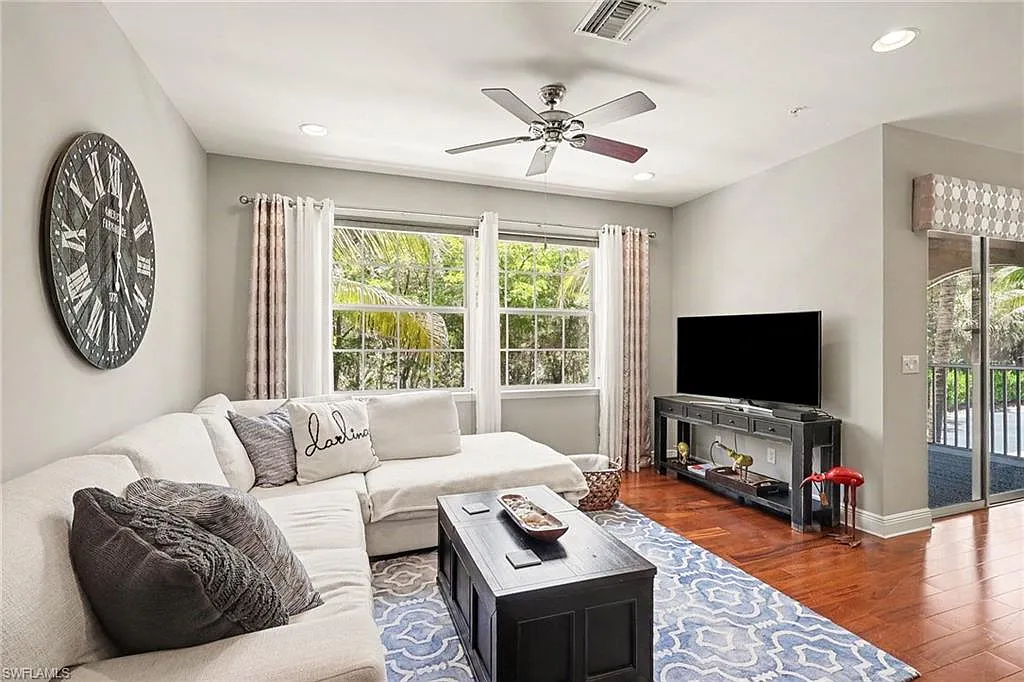 Mirasol At Coconut Point — Photo 3