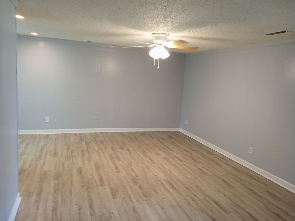 Large bedroom