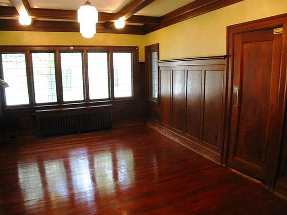 5th image of 120 N Adams St