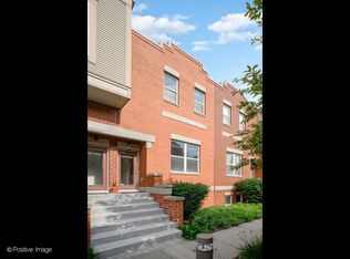 3643 W Cornelia Ave #B, Chicago, IL 60618