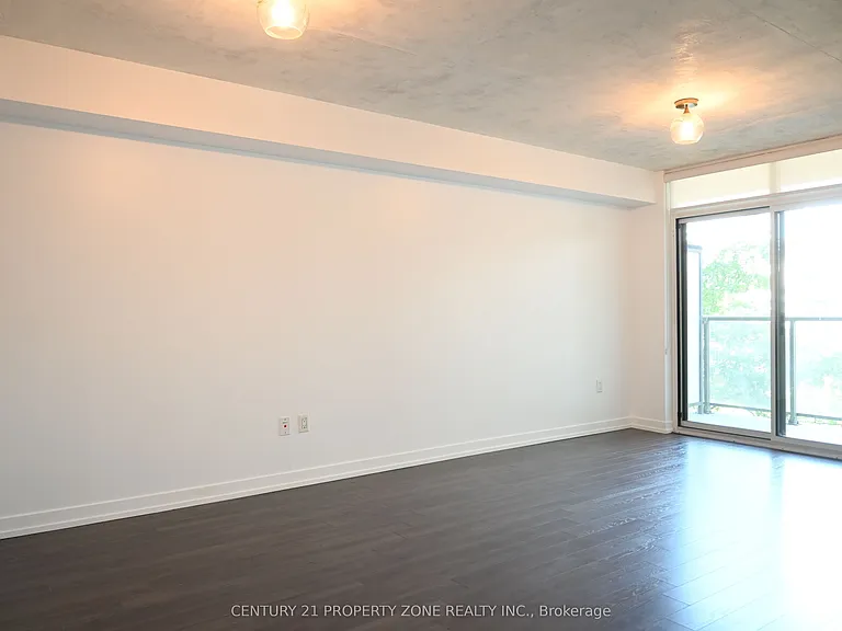 816 Lansdowne Ave #425 — Photo 10