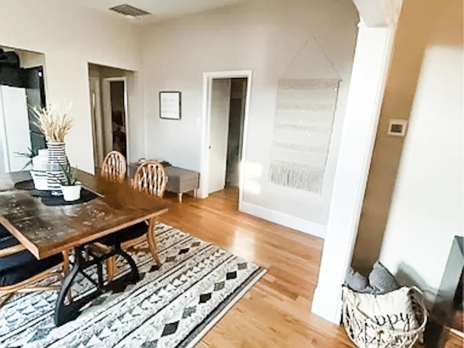 2 bed, 1000 sqft, $2,100 — Photo 2