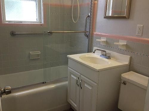5th image of 412 SW 14th St