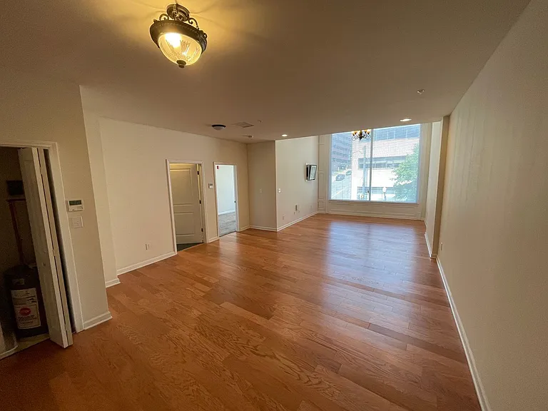 99 Pine Street — Photo 6