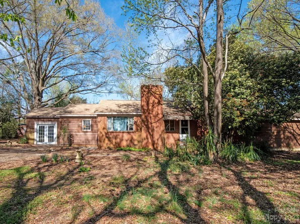 7000 Ware Rd, Charlotte, NC 28212