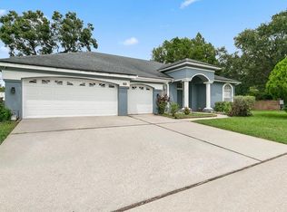 6318 N Queensway Dr, Temple Terrace, FL 33617