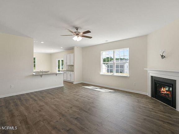 5th image of 1238 Middlecrest Drive