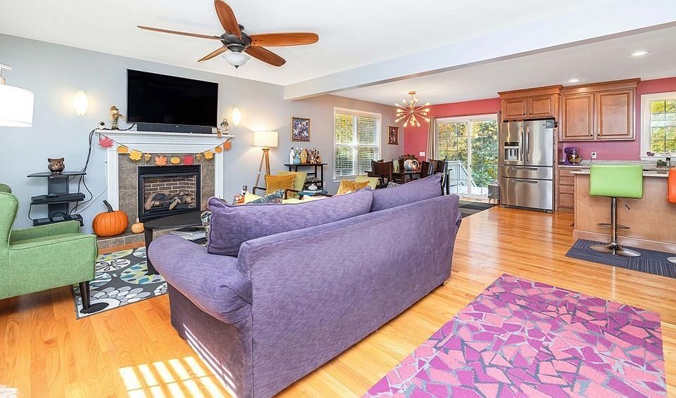 393 Pease Rd, East Longmeadow, MA 01028 Zillow