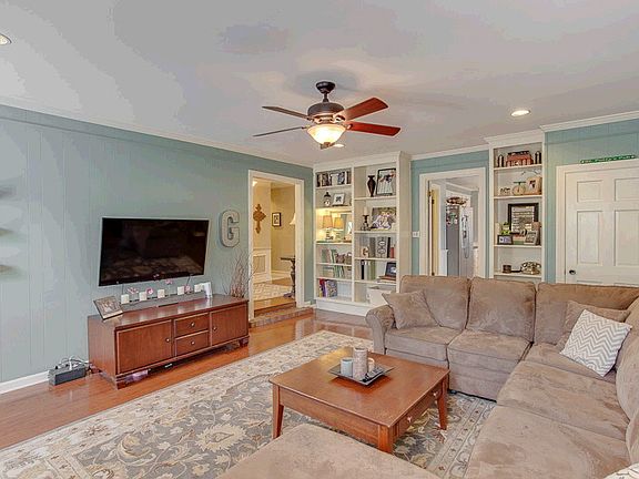 5th image of 7309 Deep Valley Dr