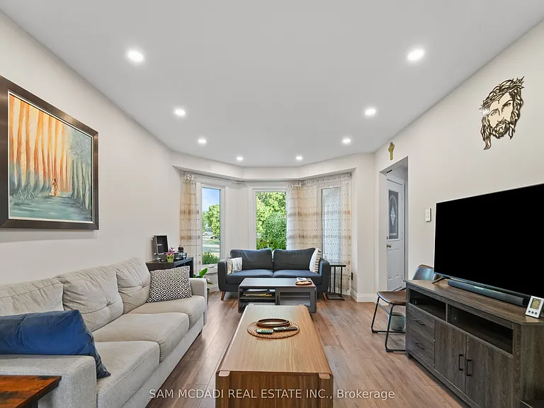 6251 Saltmarsh Ct — Photo 9