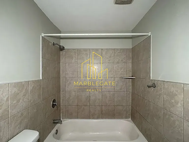 406 Park Ave #44 — Photo 8