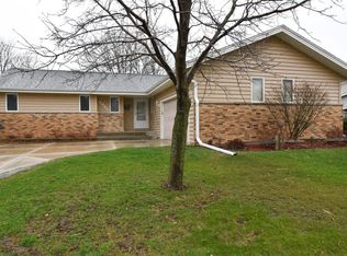 2021 Chapman Dr, Waukesha, WI 53189
