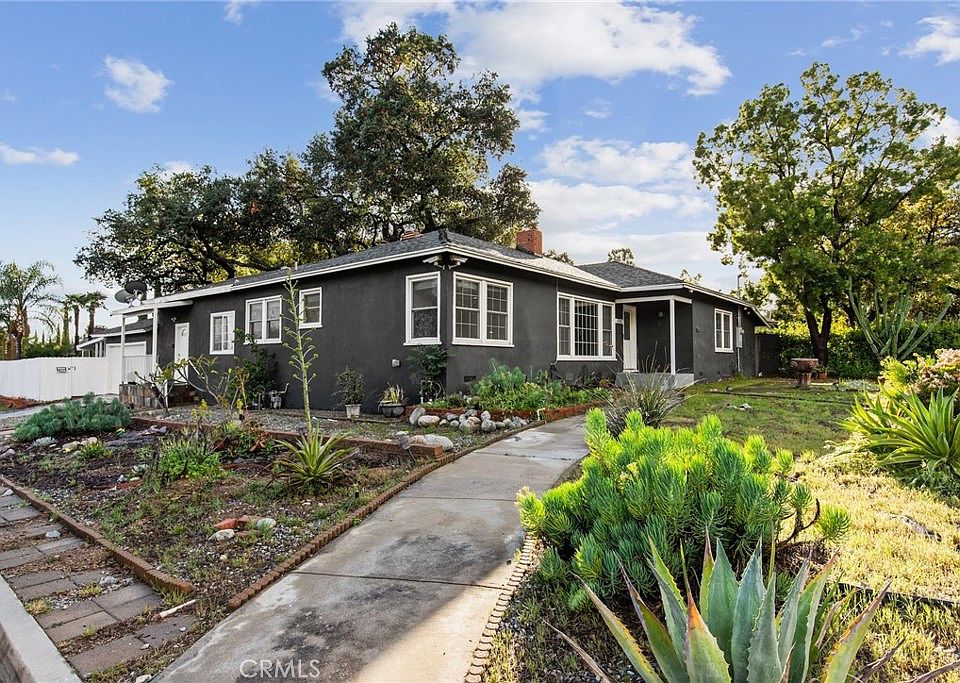 1st image of 1840 Royal Oaks Dr
