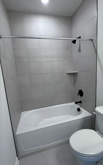 1006 Greenwich Dr #1006 — Photo 2