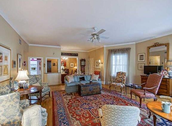 3rd image of 1436 Jackson Ave #2C