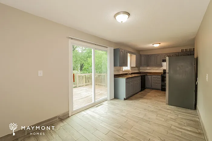 13144 Ashland Ave — Photo 6