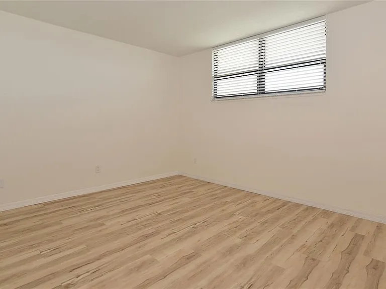 300 Woodette Dr #604 — Photo 26