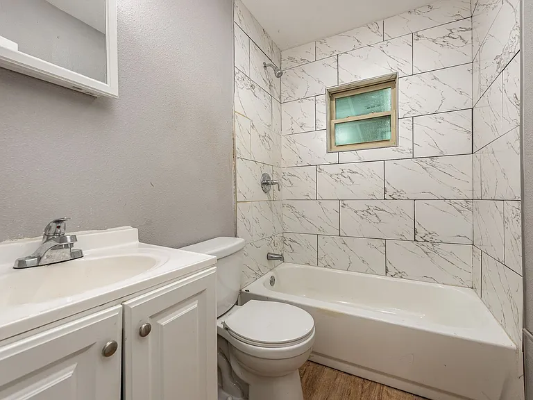 8323 Lapanto Ln #A — Photo 10