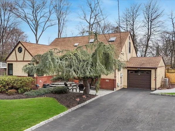 26 Edsall Avenue, Nanuet, NY 10954