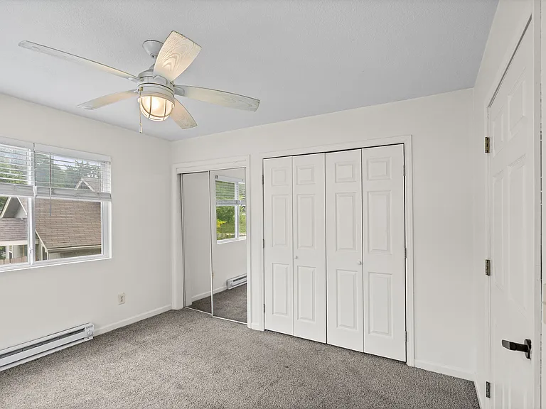 504 Blue Ridge Blvd #B — Photo 15