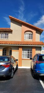 2363 W 69th St #B, Hialeah, FL, 33016