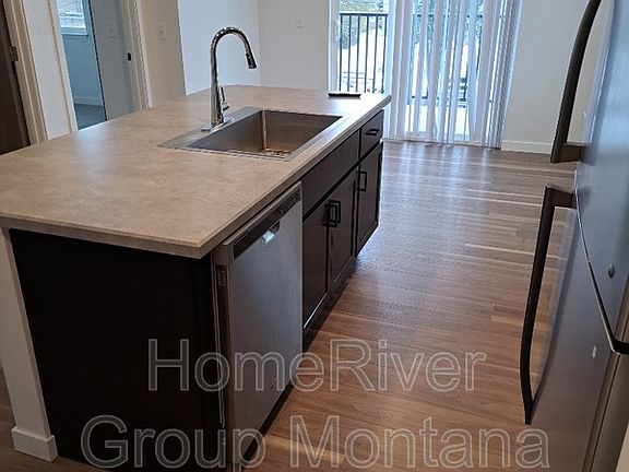 3rd image of 1524 S 11th St W #301