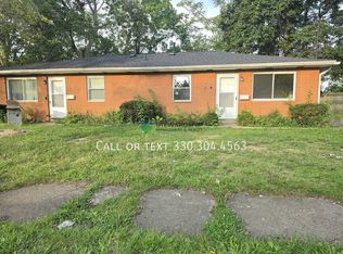 2307 Nesmith Lake Blvd, Akron, OH 44314