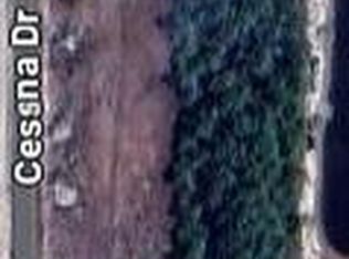 27 Cessna Dr, Pt Saint Joe, FL 32456