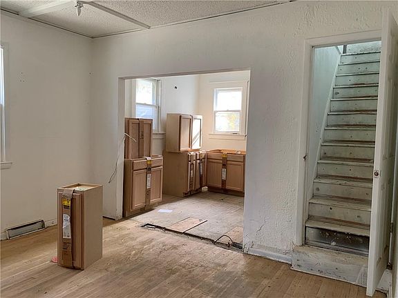 4th image of 3103 E 27th St