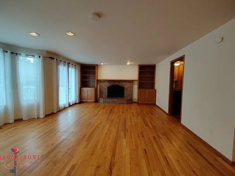 319 Marietta Pl — Photo 14