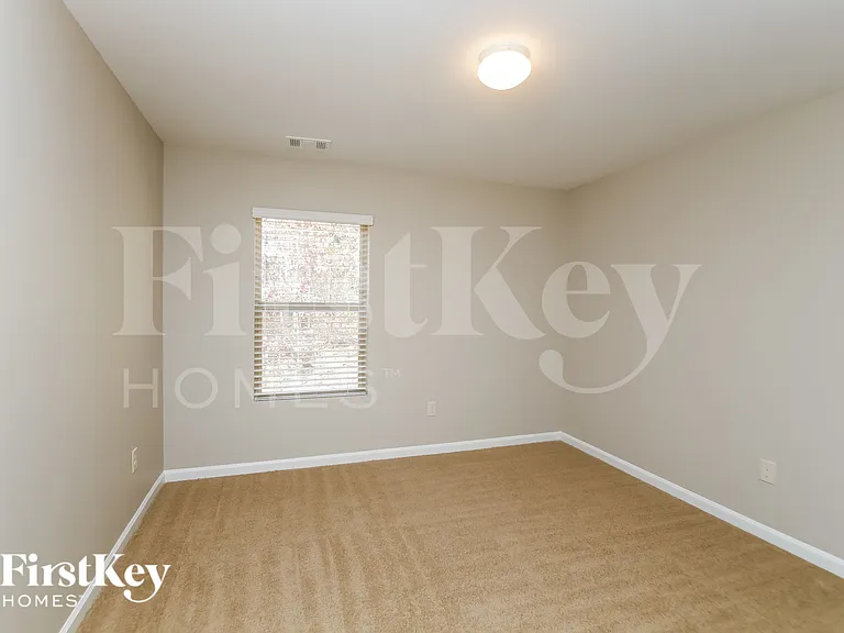 90 Westin Way — Photo 11