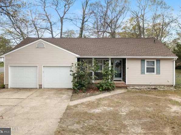 371 Constitution Dr, Forked River, NJ 08731
