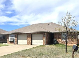 1 Lombardy Pl, Clinton, OK 73601