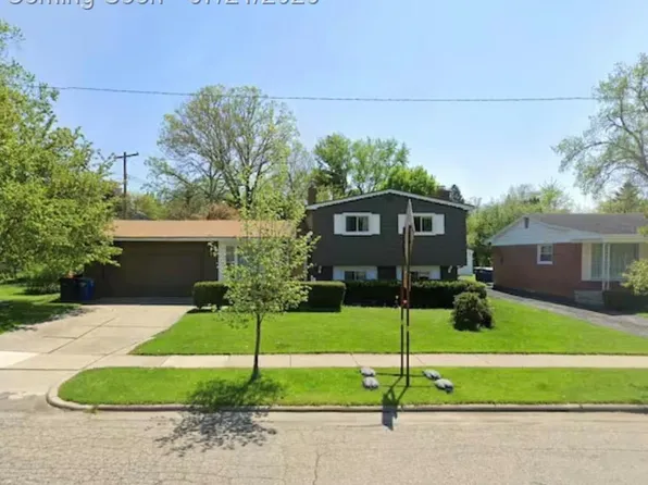 2641 Brandywine Dr, Ann Arbor, MI 48104