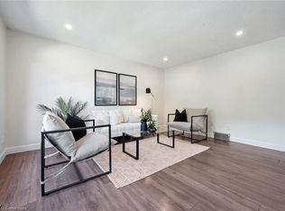 113 Matthew St, Kitchener, ON N2B3J9