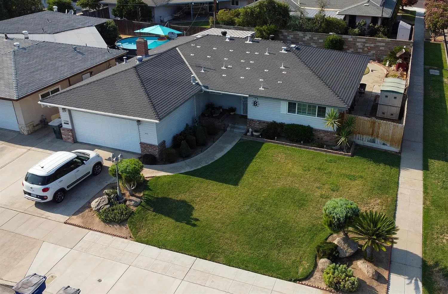 1254 E San Ramon Ave photo 1
