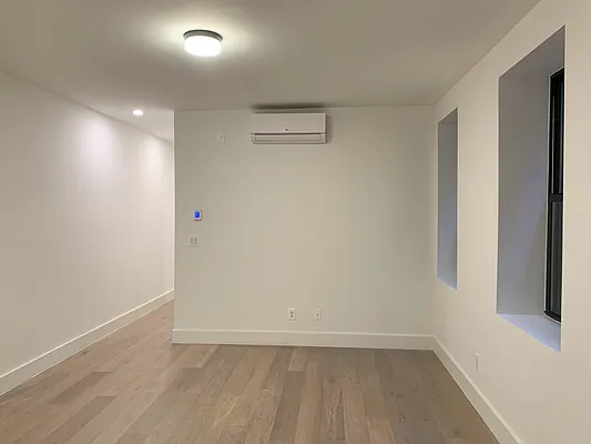 Rented by Starts New York Realty LLC | media 21