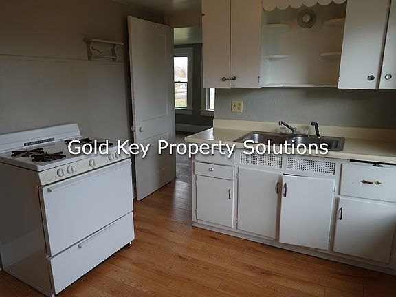 4th image of 410 E 15th St #1/2