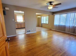 12 Packard St, Bayonne, NJ 07002
