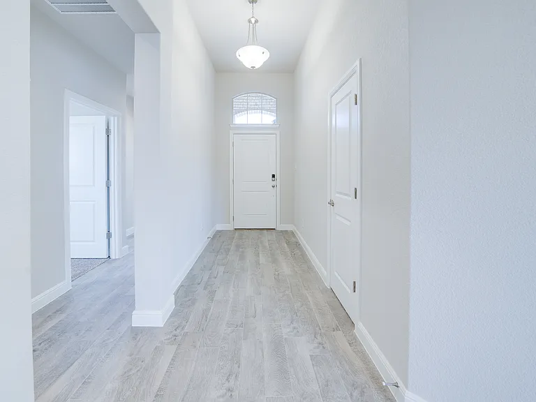 413 Roundstone Rd — Photo 2