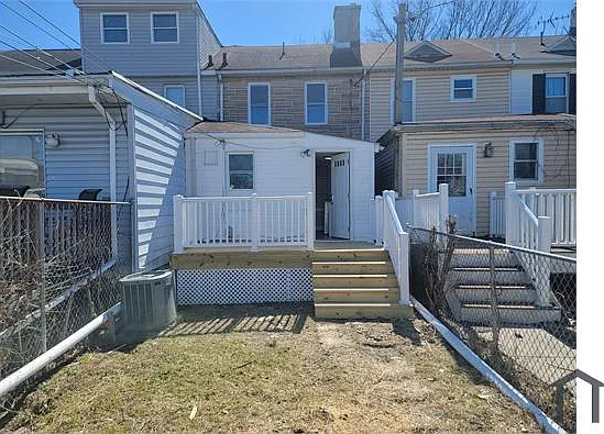 272 Saint Helena Ave — Photo 26